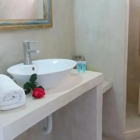 Hotel Anemomilos *